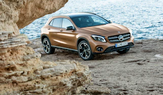 Mercedes-Benz GLA (2017) front 3