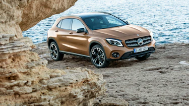 Mercedes-Benz GLA (2017) front 3