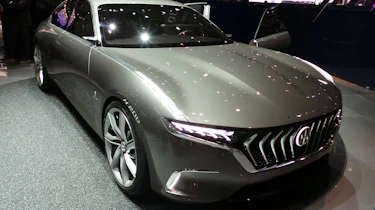 Pininfarina H600 - Geneva front three quarter
