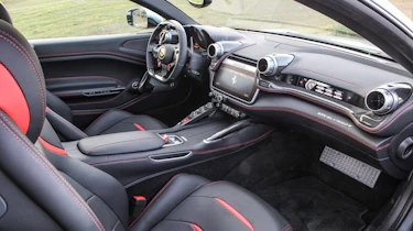 Ferrari GTC4 Lusso T - interior 2