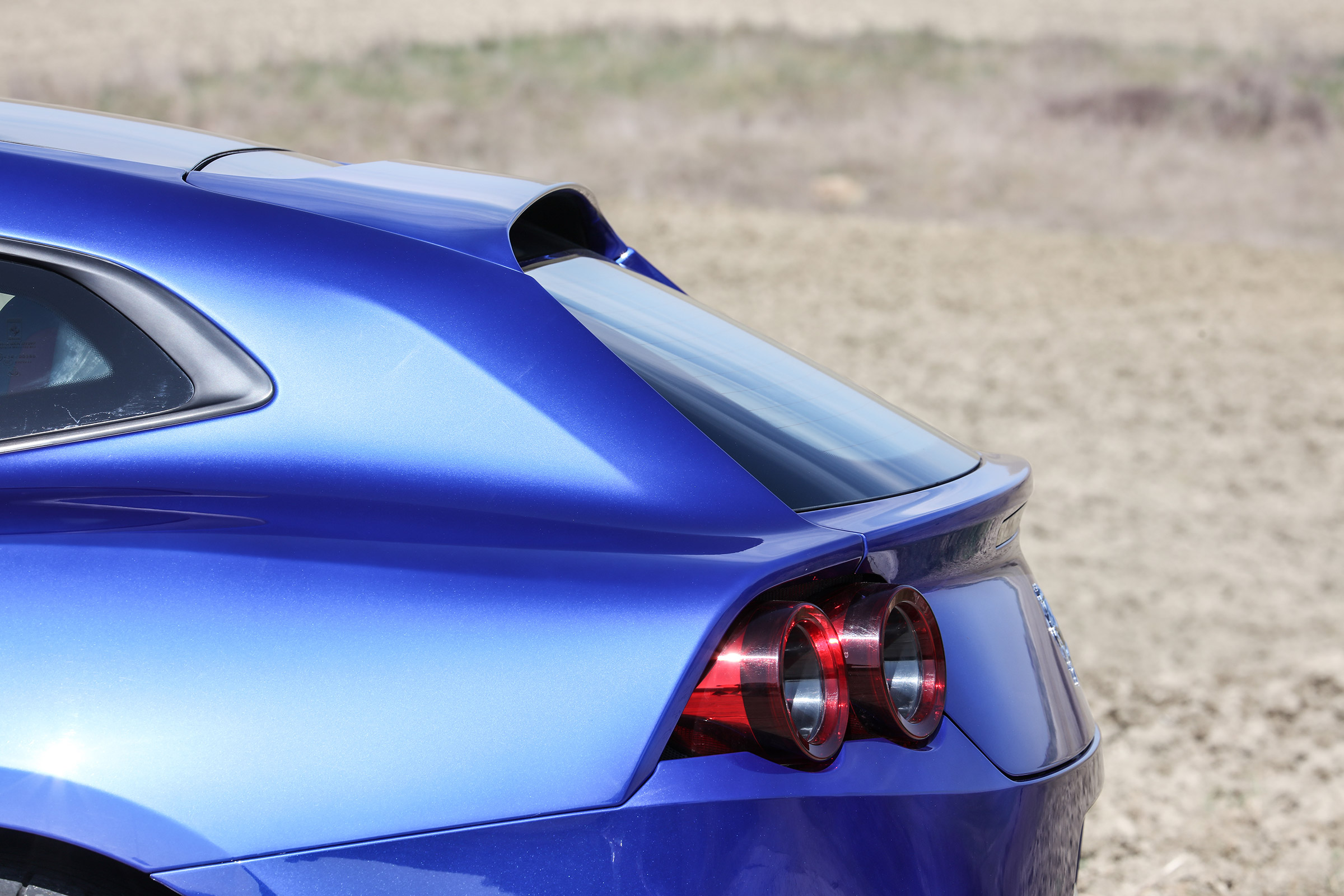 Ferrari GTC4 Lusso T - rear light
