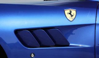 Ferrari GTC4 Lusso T - vent