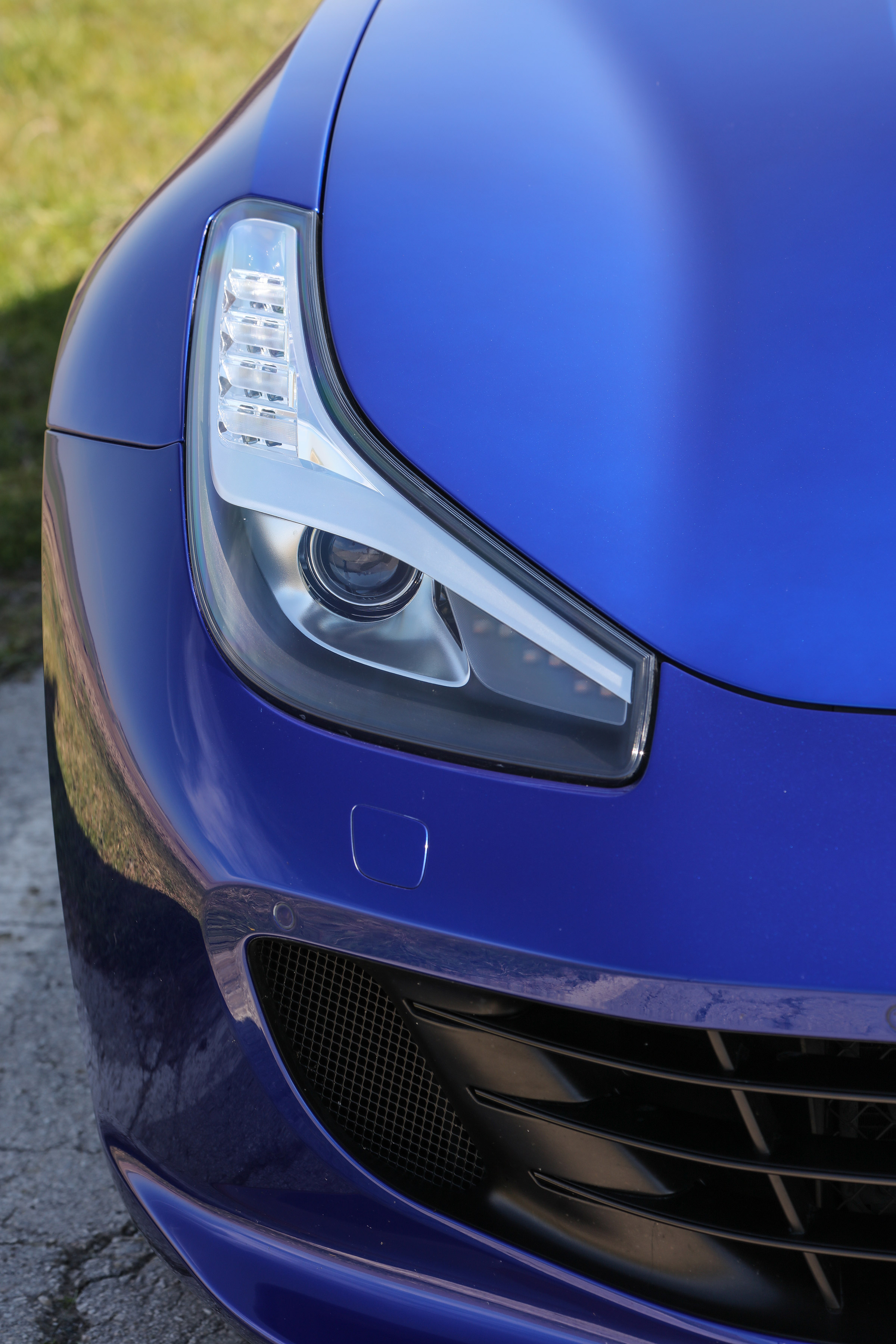 Ferrari GTC4 Lusso T - headlight