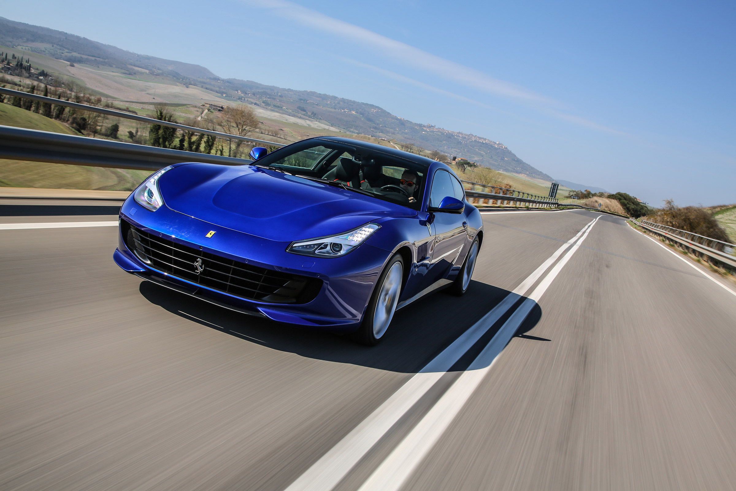 Ferrari GTC4 Lusso T - front