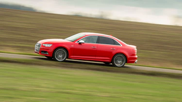 Audi S4 - Side
