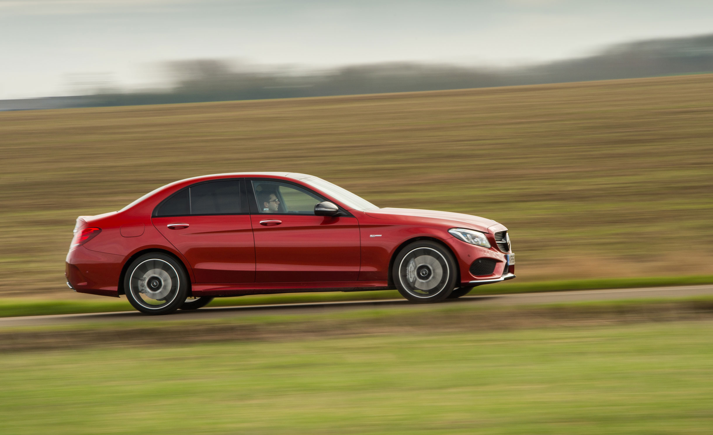 Mercedes-AMG C43 Saloon - Side