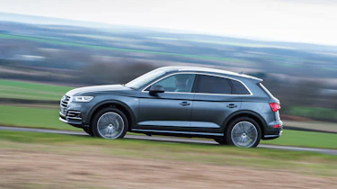 Audi Q5 - side profile