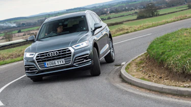 Audi Q5 - front cornering