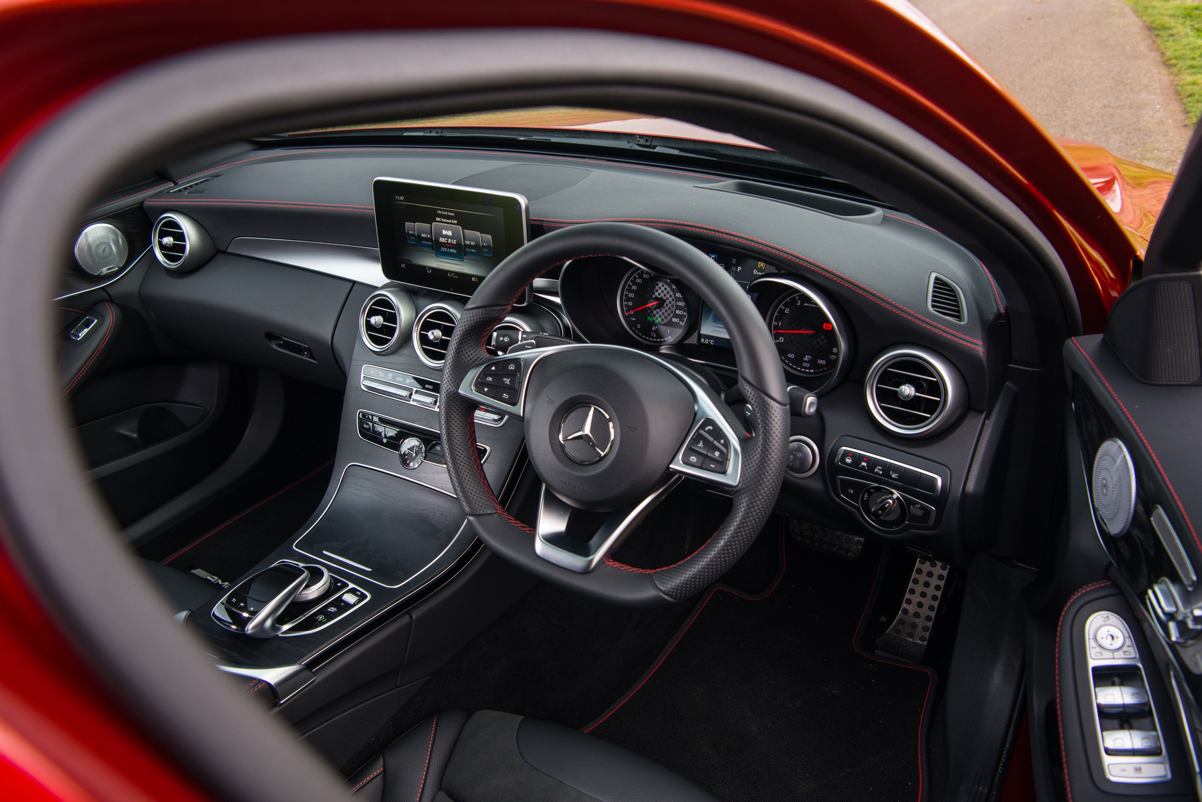 Mercedes-AMG C43 Saloon - Interior