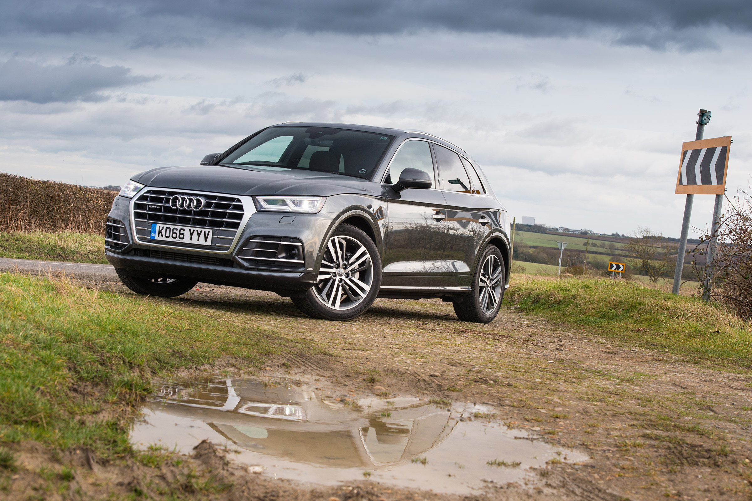 Audi Q5 - front three quarter