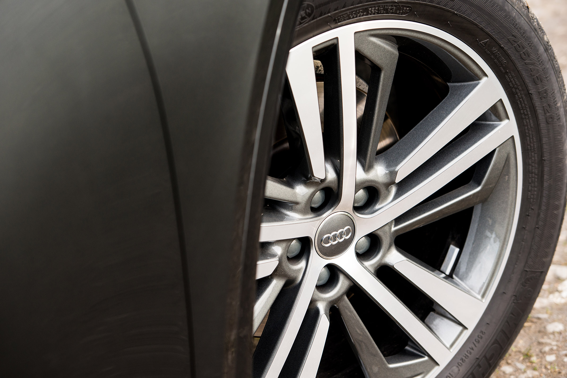 Audi Q5 - wheel