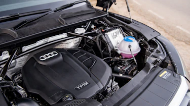 Audi Q5 - engine
