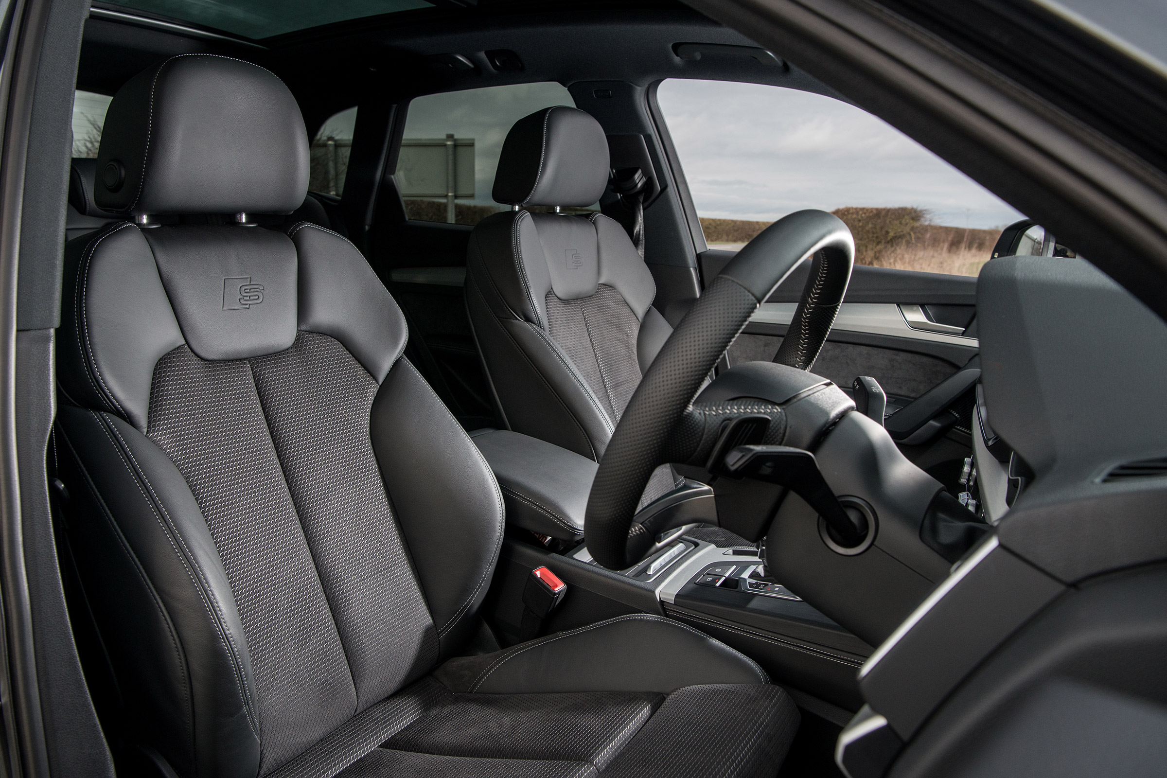Audi Q5 - interior