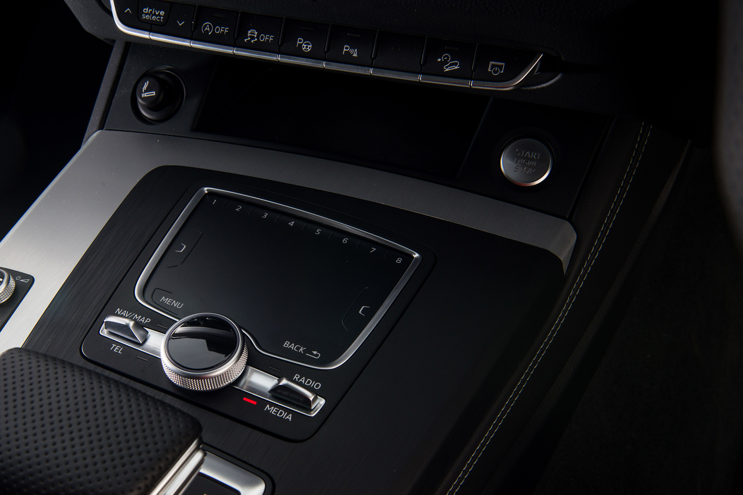 Audi Q5 - touchpad