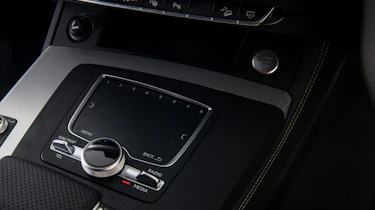 Audi Q5 - touchpad