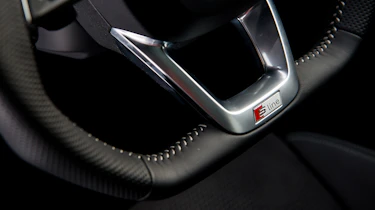 Audi Q5 - steering wheel