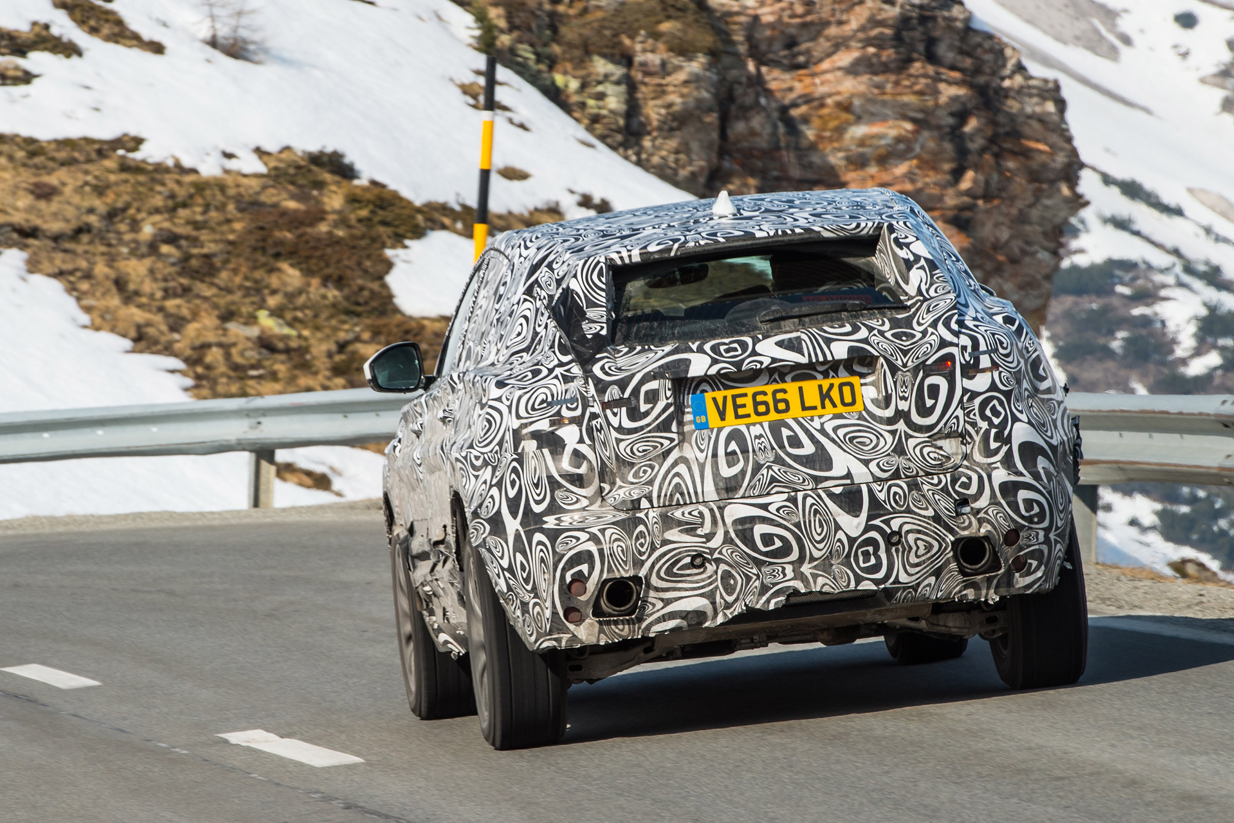 Jag E-Pace spy in france 2
