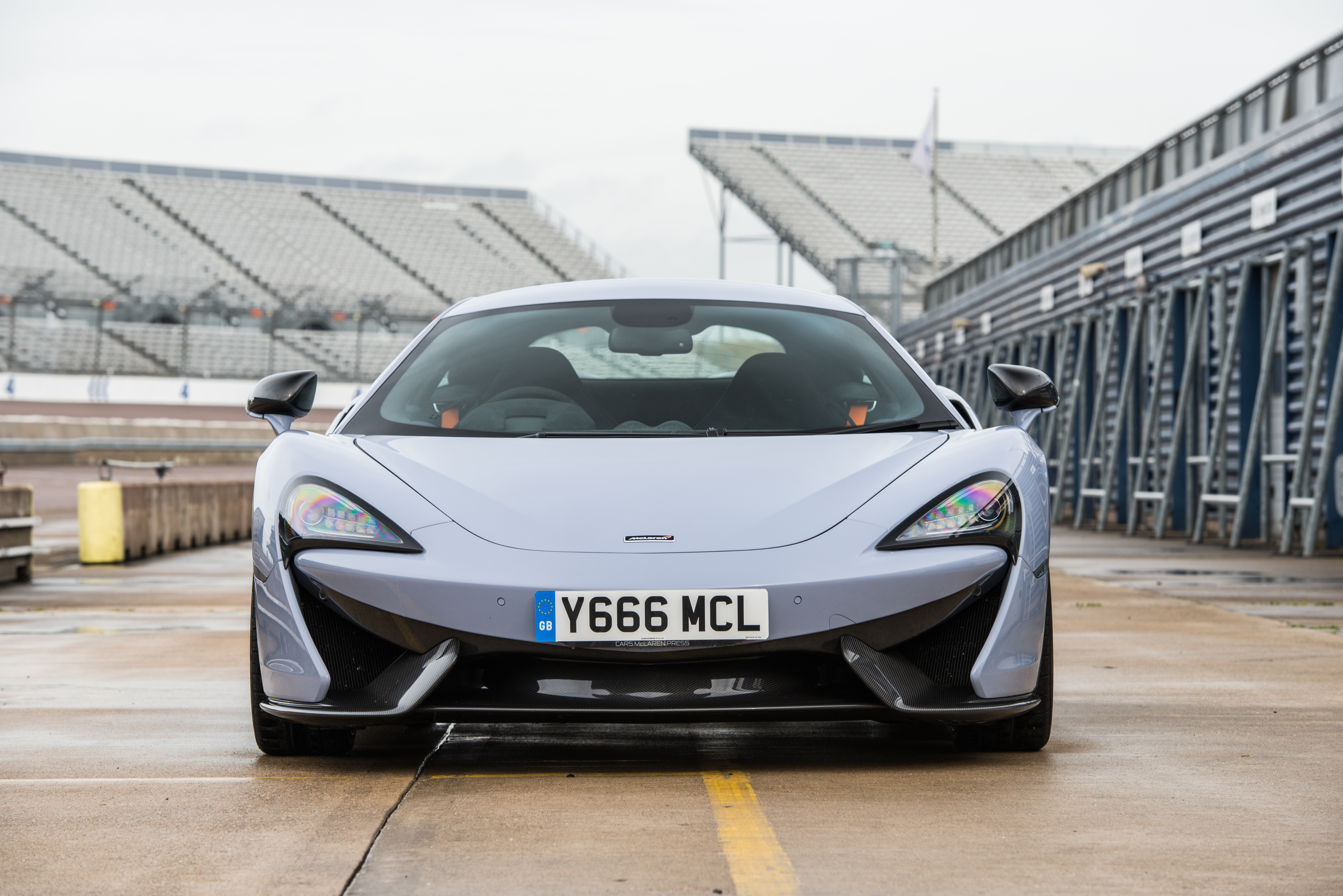 McLaren 570S Track Pack - front