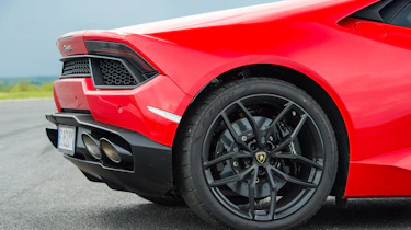 Lamborghini Huracan LP 580-2 rear valance