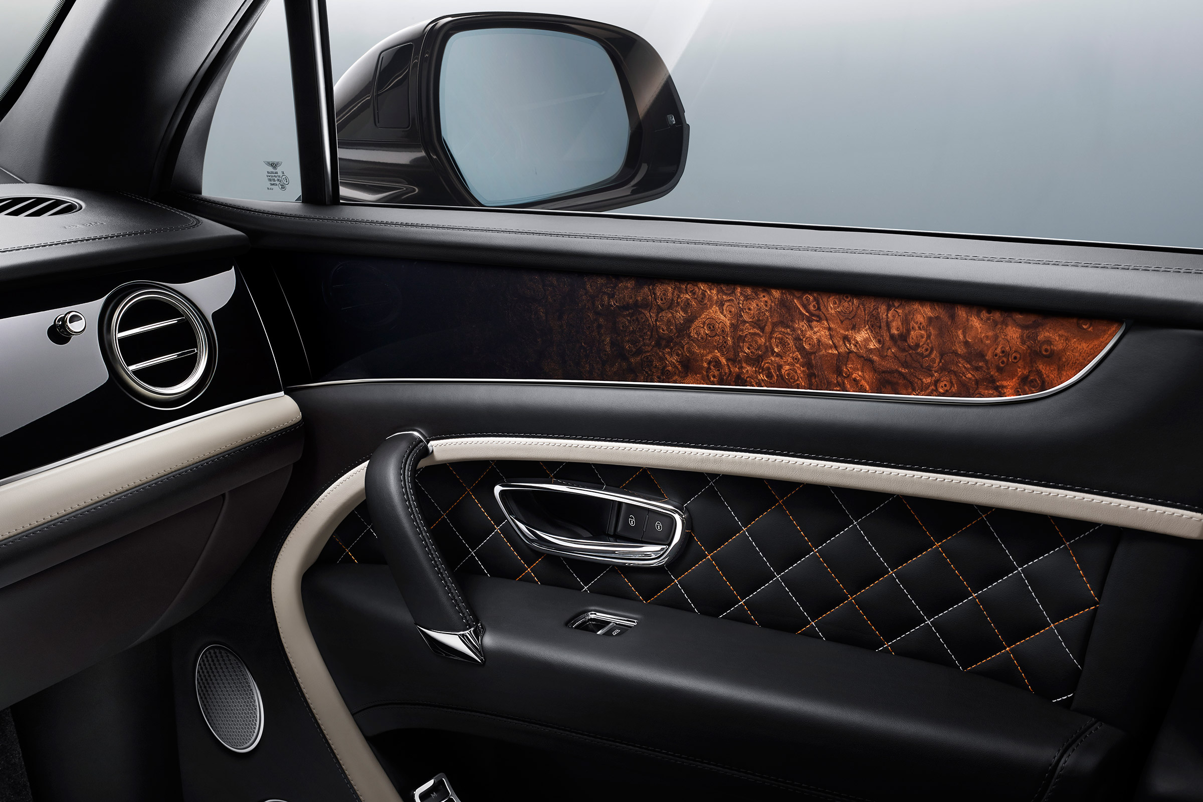 Bentayga Mulliner door card