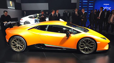 Lamborghini Huracan Performante Geneva 2017 side