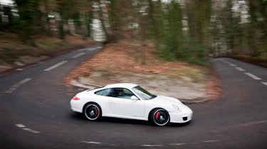 Porsche 911 cornering