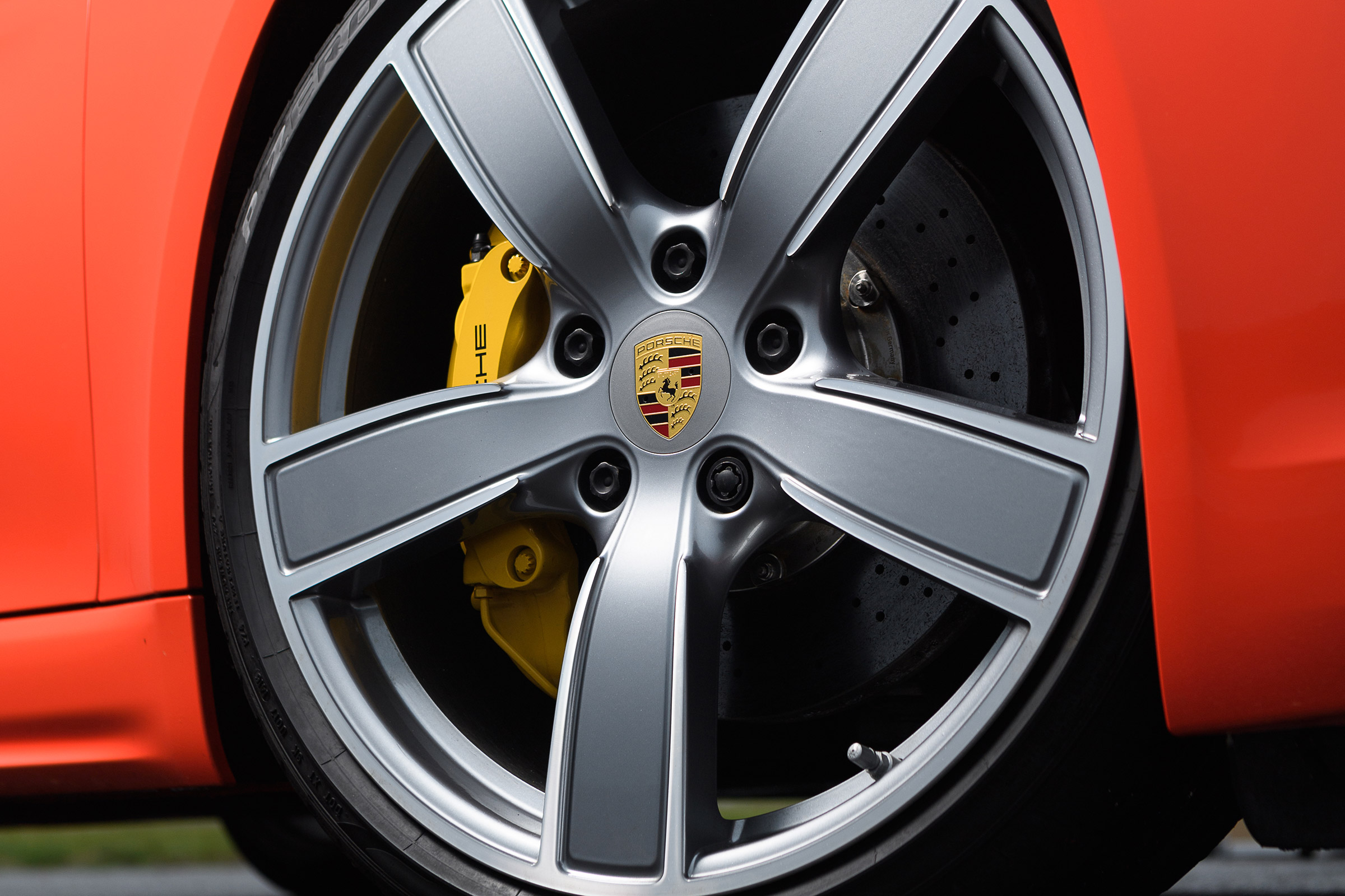 Porsche 718 Cayman - wheel