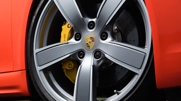 Porsche 718 Cayman - wheel