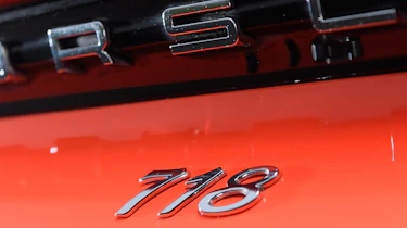 Porsche 718 Cayman - badge