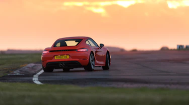 Porsche 718 Cayman - rear cornering
