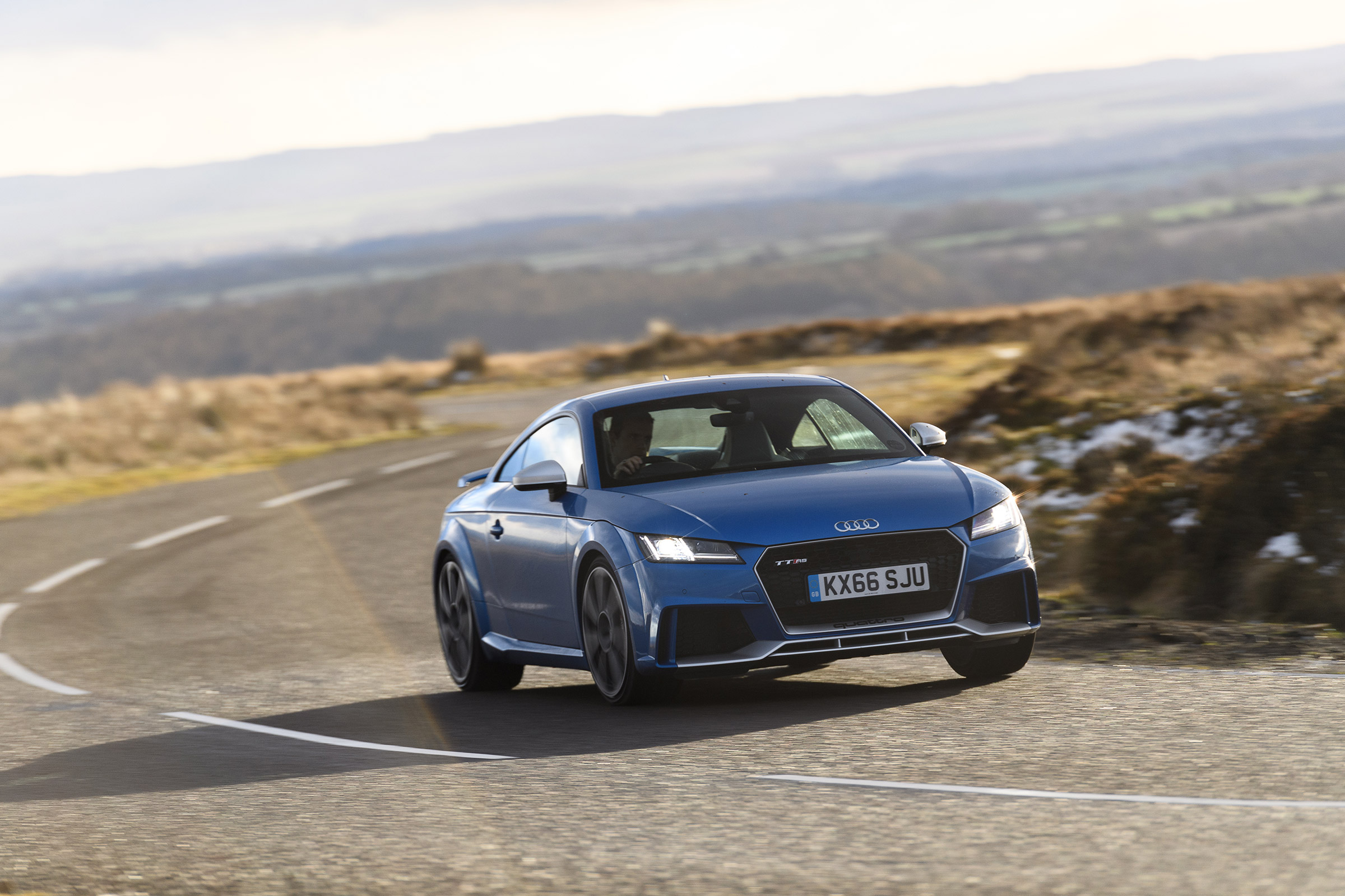 Audi TT RS front cornering