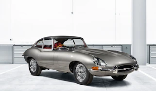 Jaguar E-Type classic front
