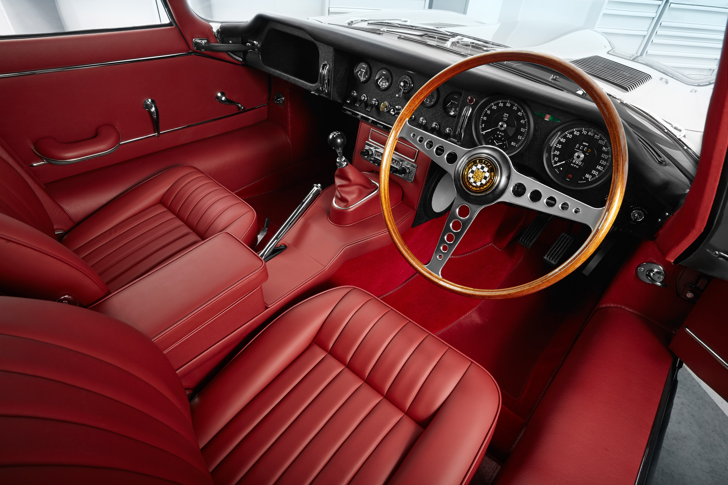 Jaguar E-Type classic interior