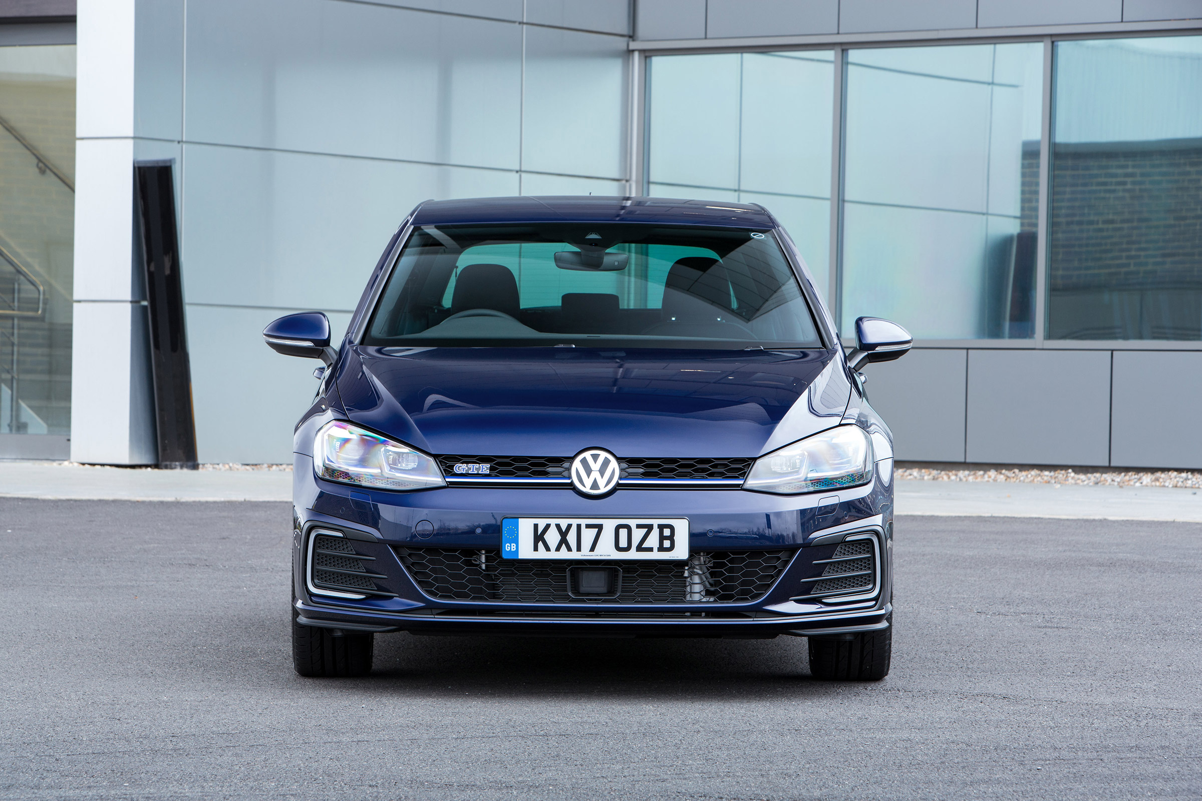 Golf GTE front 2