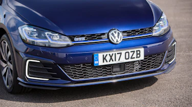 Golf GTE front 3