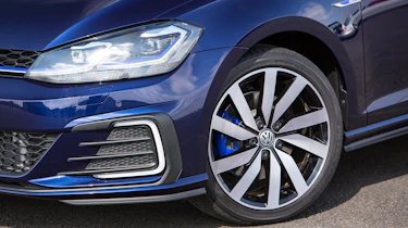 Golf GTE front 2