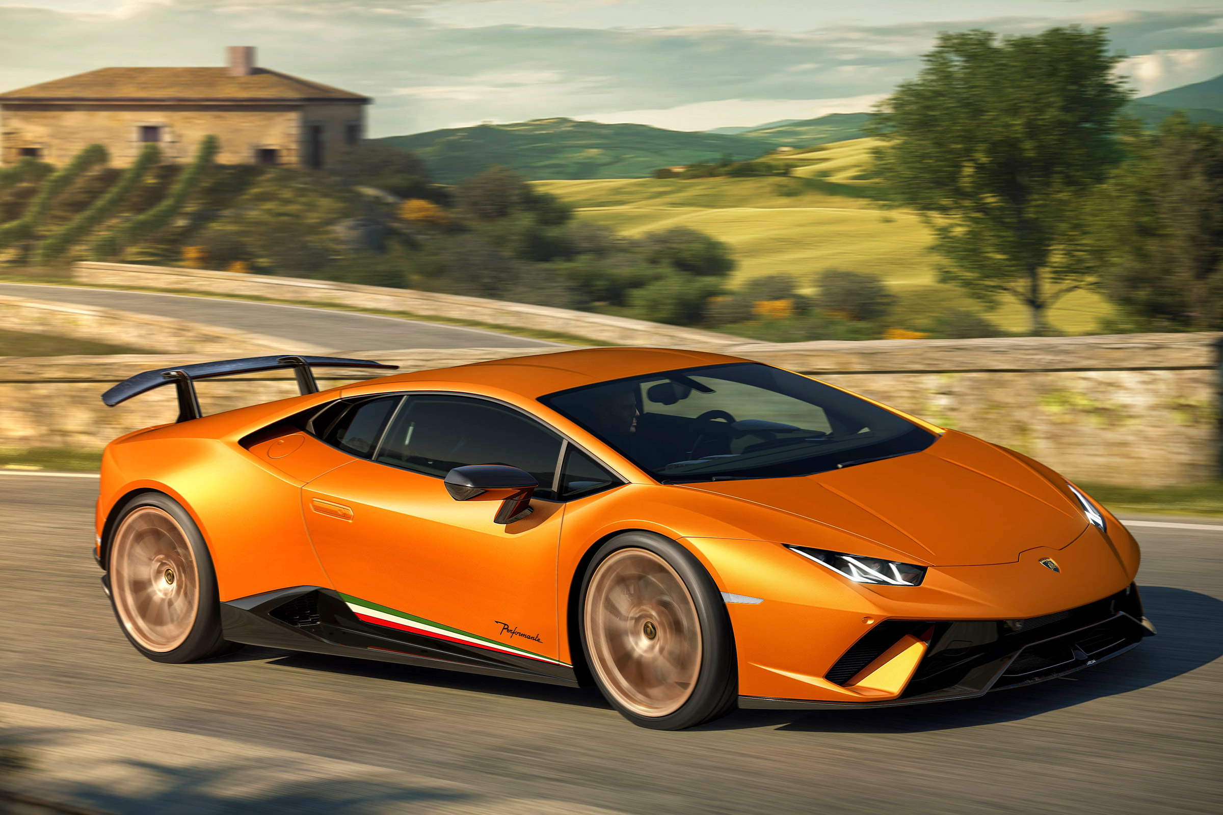 Lamborghini Huracan Performante - front tracking