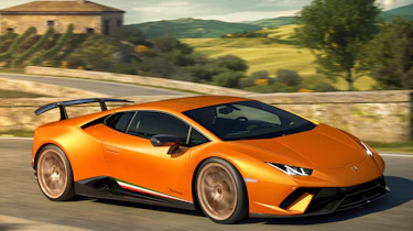 Lamborghini Huracan Performante - front tracking