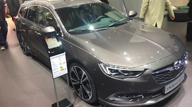 Vauxhall Insignia Sports Tourer Geneva front three quarter