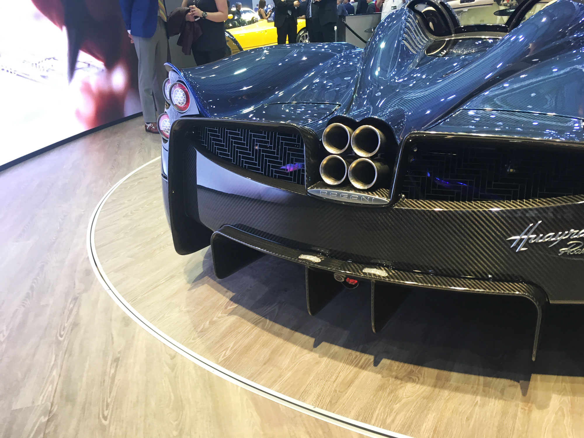 Pagani Huayra Roadster - Exhaust