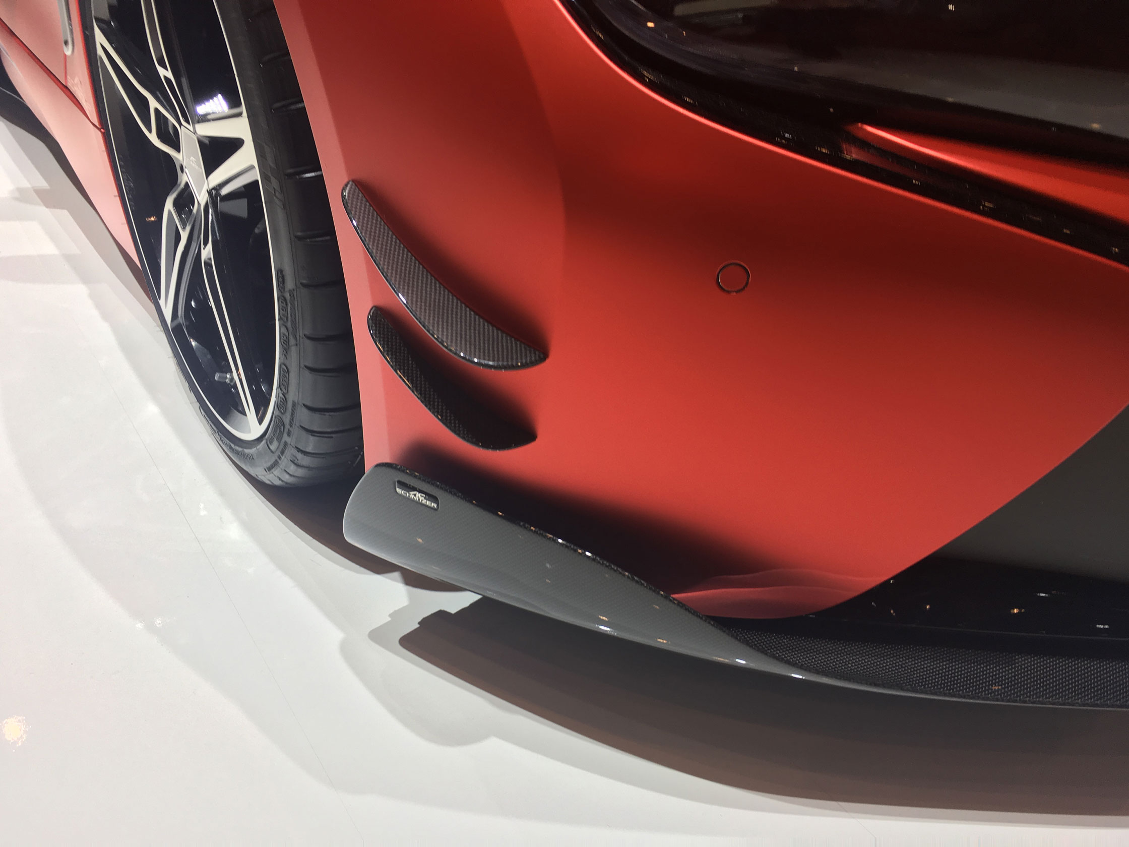 AC Schnitzer i8 - Dive planes