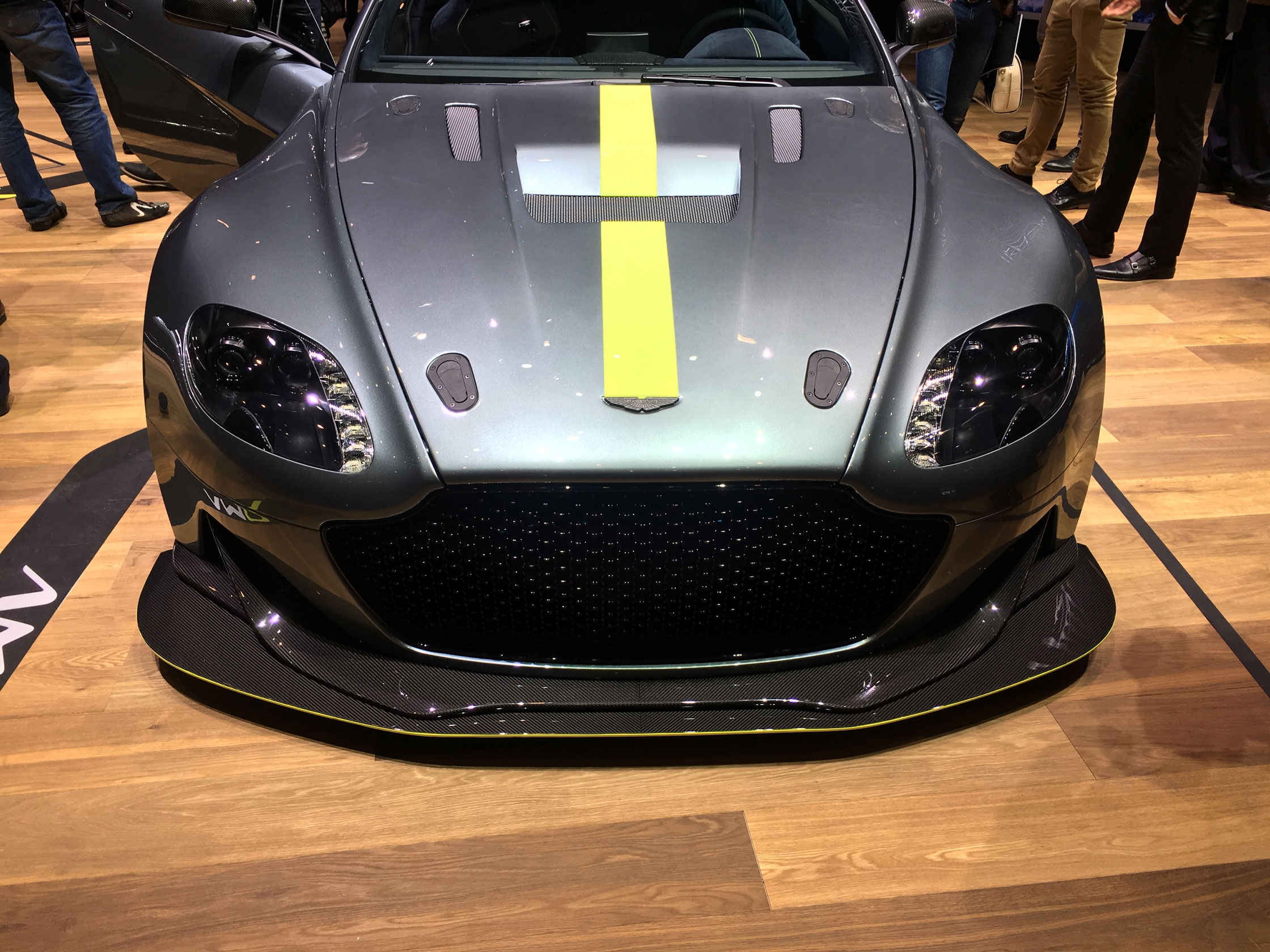 Aston Martin Vantage AMR - Splitter