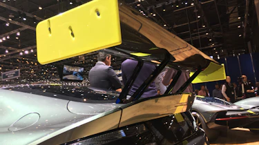 Aston Martin Vantage AMR - Wing