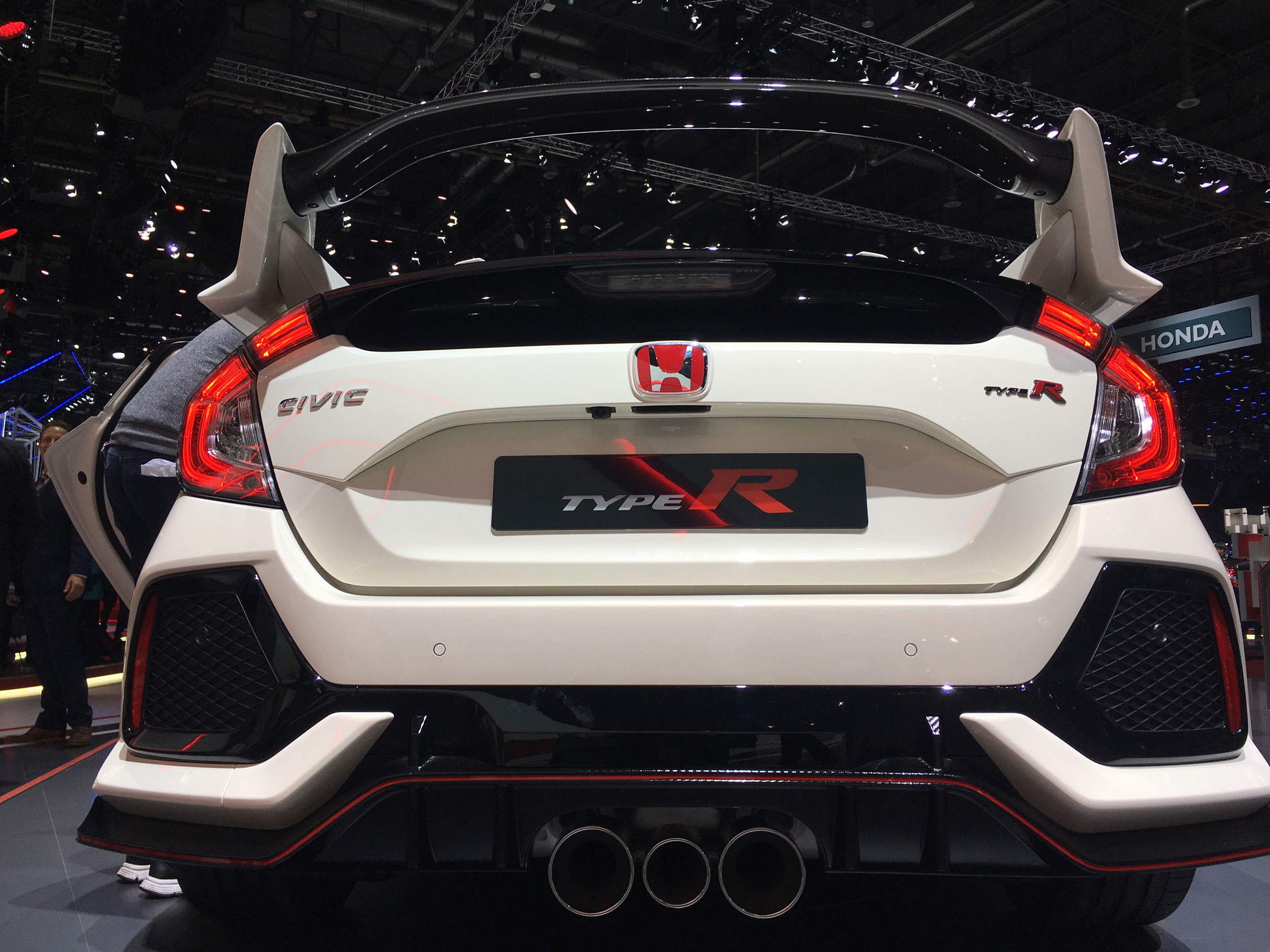 Honda Civic Type R - Wing