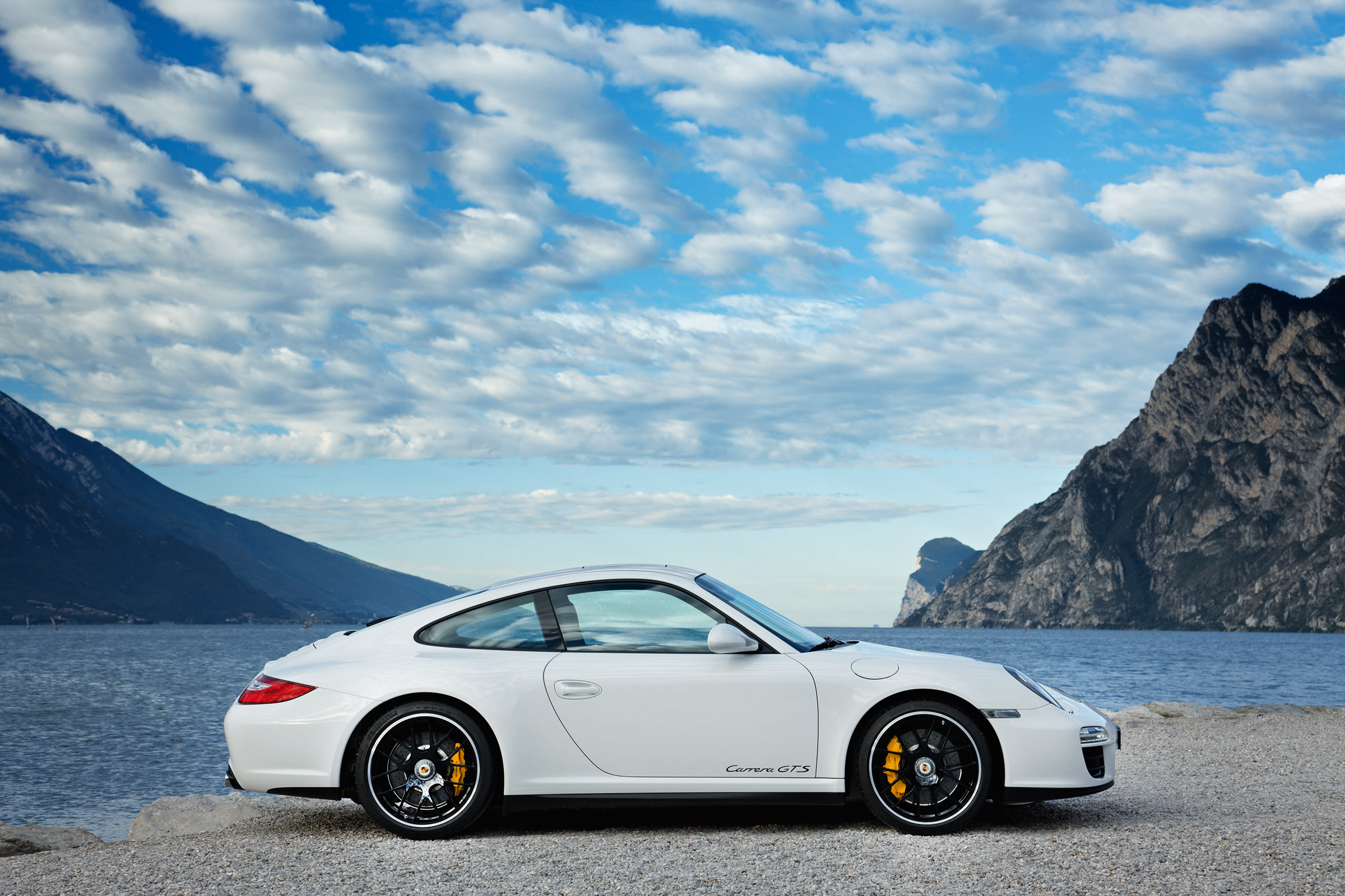 Porsche 911 side profile