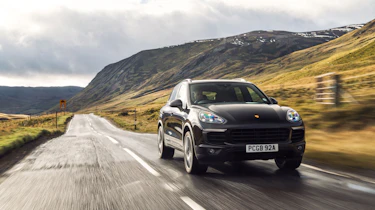 Porsche Cayenne – front