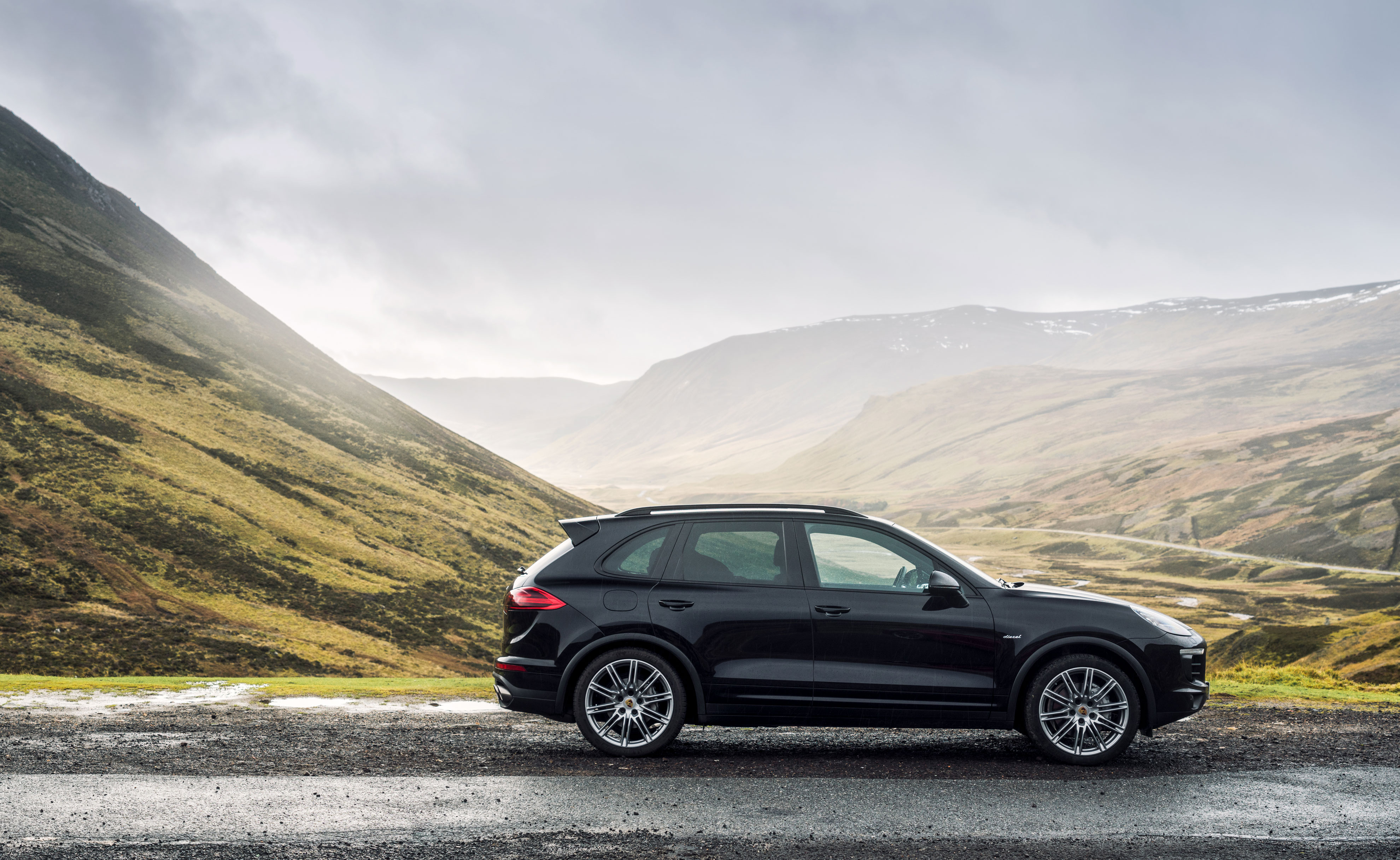 Porsche Cayenne S Diesel - Side