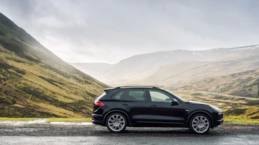 Porsche Cayenne S Diesel - Side