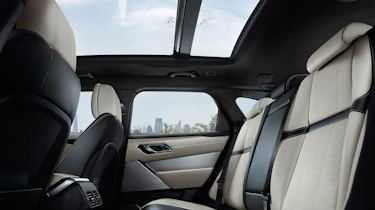 Range Rover Velar - rear seats