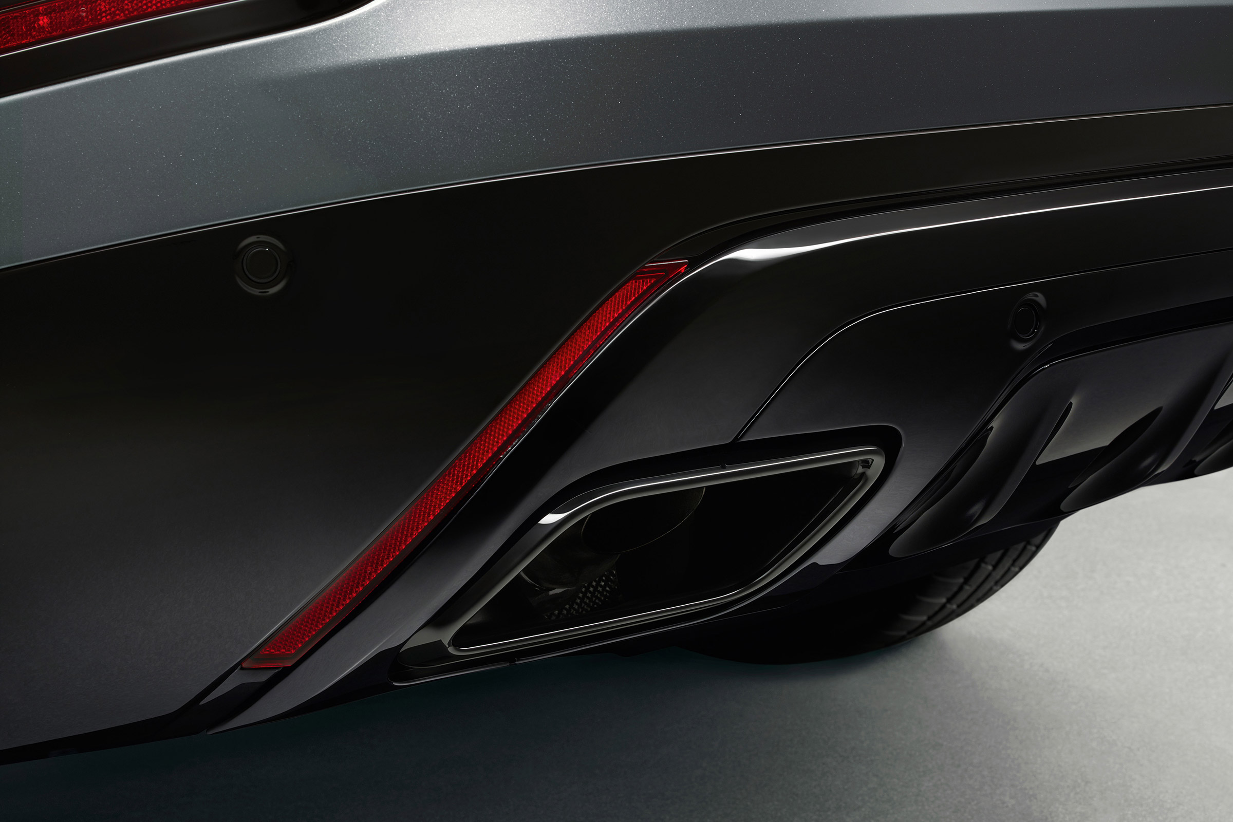 Range Rover Velar - exhaust